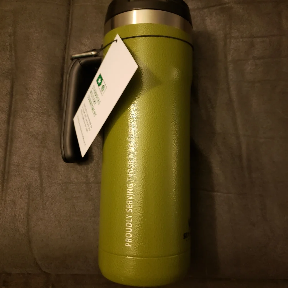 Starbucks military commitment